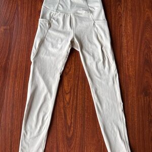 All Fenix Women’s Cream Leggings Size Large